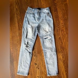 Buckle Black Mom Jean